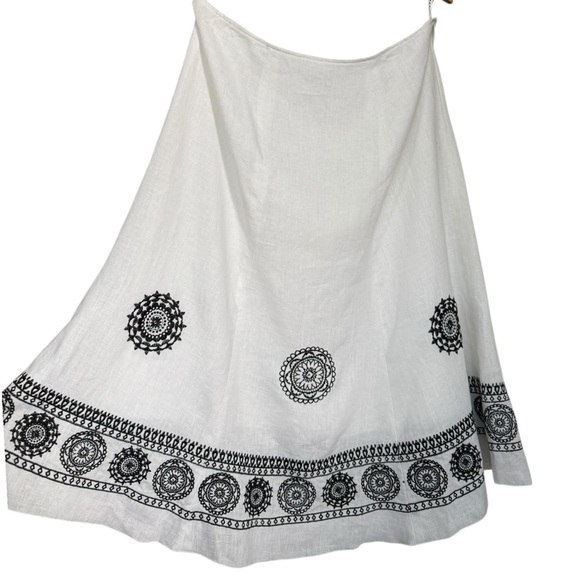 Vintage Y2K Linen Boho Medallion Embroidered Skirt Size 12 P Black White - Picture 2 of 8